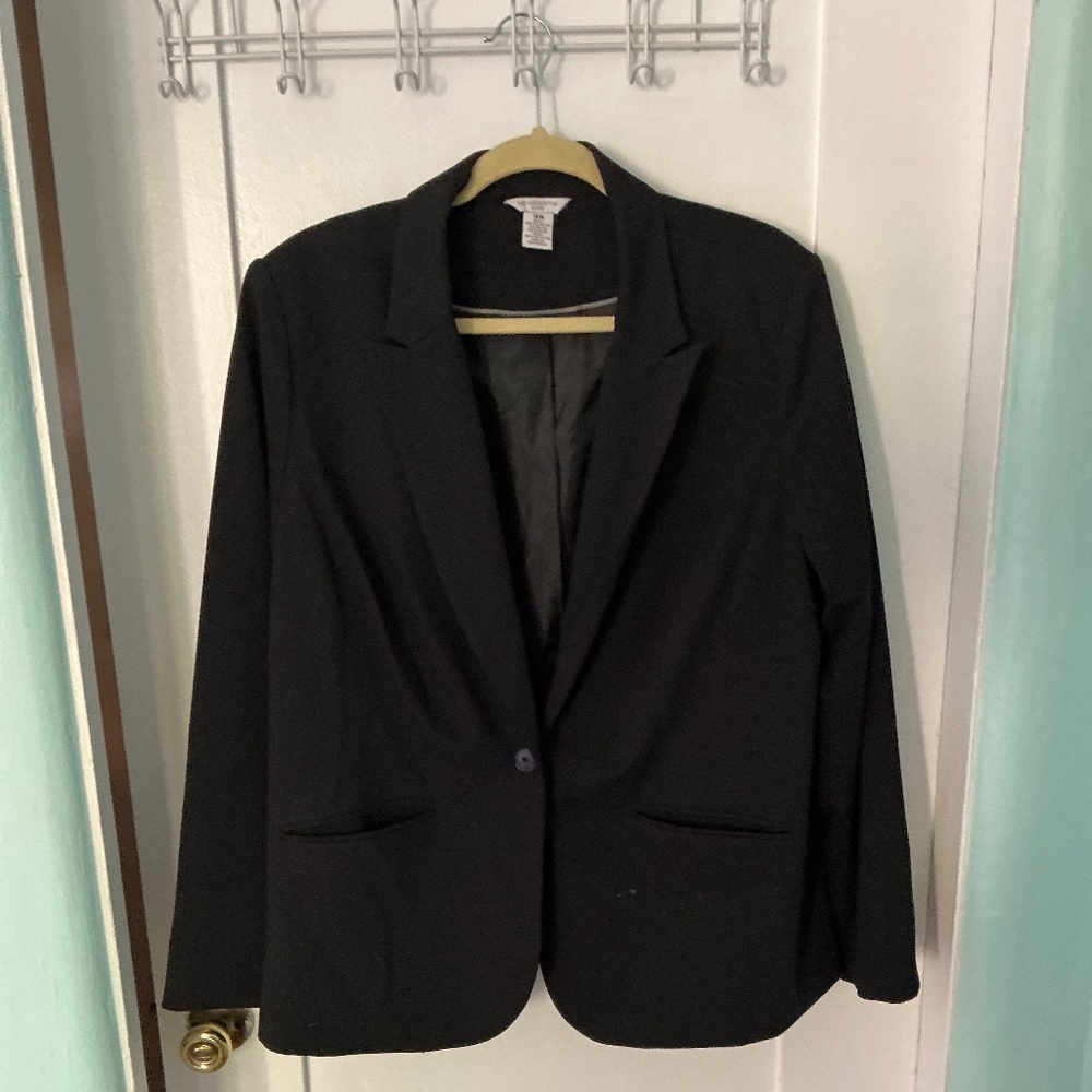 Liz Claiborne Black One-Button Blazer – Classic & Chic, Size 18W
